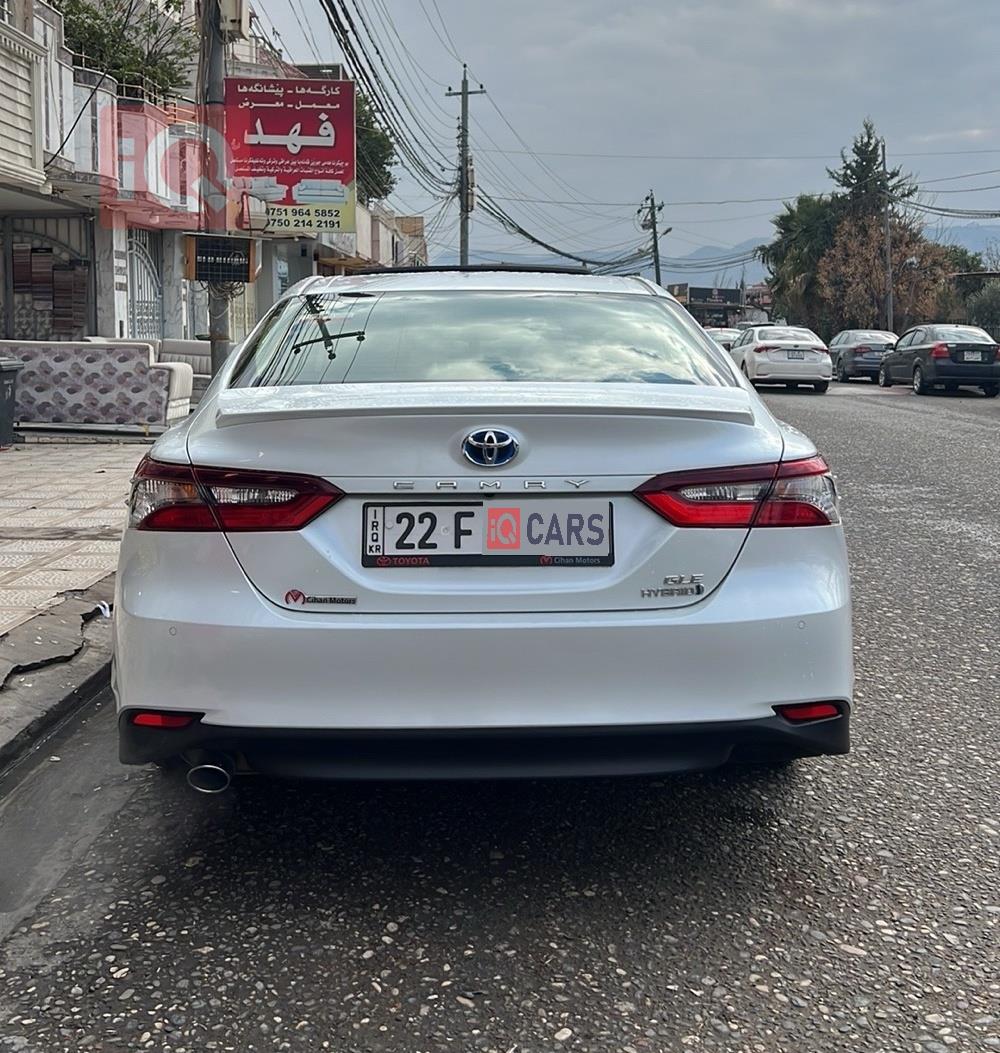 تۆیۆتا کامری